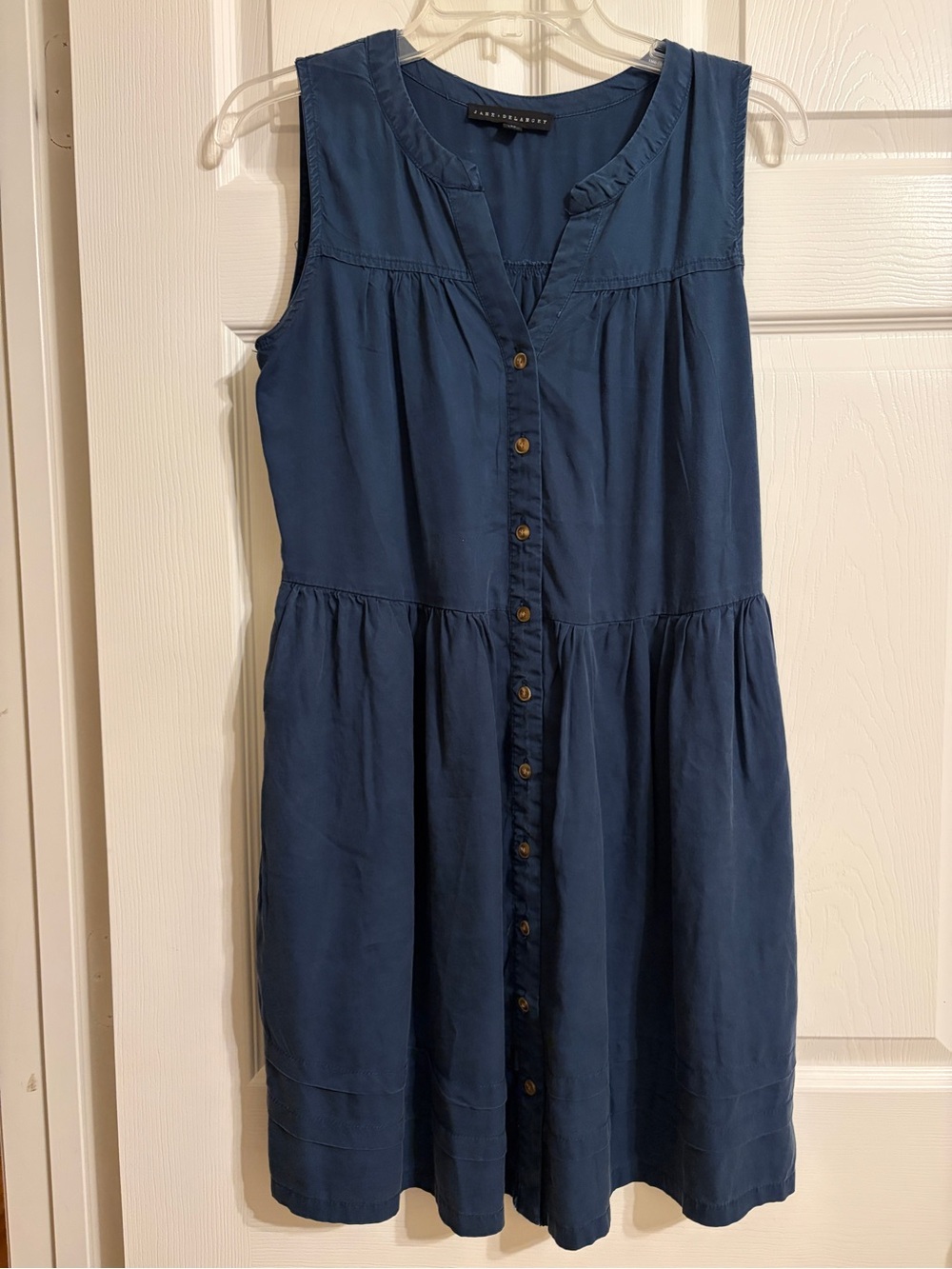 NWT Jane and Delancey navy sleeveless button-front mini dress
